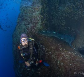 Itziar Aretxaga. Submarinismo. Roca Partida, Revillagigedo, Mexico.